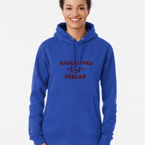 It seems like you are looking for a Hillerska Skolan pullover blue hoodie. Hillerska Skolan is a fictional elite boarding school featured in the Swedish Netflix series "Young Royals." Merchandise related to this series, including hoodies and other apparel, is often sought by fans of the show. Here are a few steps to help you find and purchase a Hillerska Skolan pullover blue hoodie: Official Merchandise Stores: Check official merchandise stores associated with Netflix or "Young Royals." These stores often have licensed and high-quality products. Online Retailers: Websites like Amazon, eBay, and Etsy may have listings for Hillerska Skolan hoodies. Make sure to read reviews and verify the seller's credibility. Fan Shops: Sometimes, fan-made merchandise is available on sites like Redbubble or TeePublic. These can be good options if official merchandise is unavailable. Social Media and Fan Groups: Join "Young Royals" fan groups on platforms like Facebook, Reddit, or Instagram. Members often share where they have found specific merchandise or might even sell items directly. Custom Orders: If you can't find an existing product, consider using custom printing services like Custom Ink, Vistaprint, or local print shops to create your own hoodie. You can use images or designs inspired by the show. Before making a purchase, ensure that the product's size, material, and design meet your expectations. If you are purchasing from an unofficial source, it's also wise to check the return policy and reviews to avoid any potential issues.